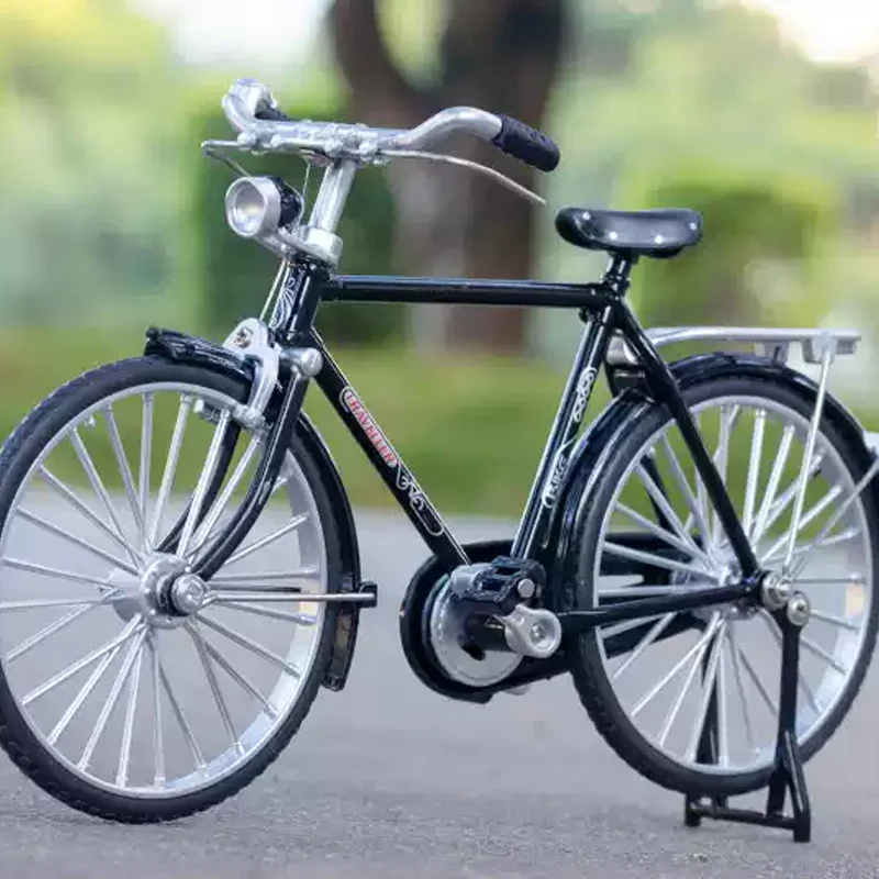 Assembled Bicycle Model - Image 4