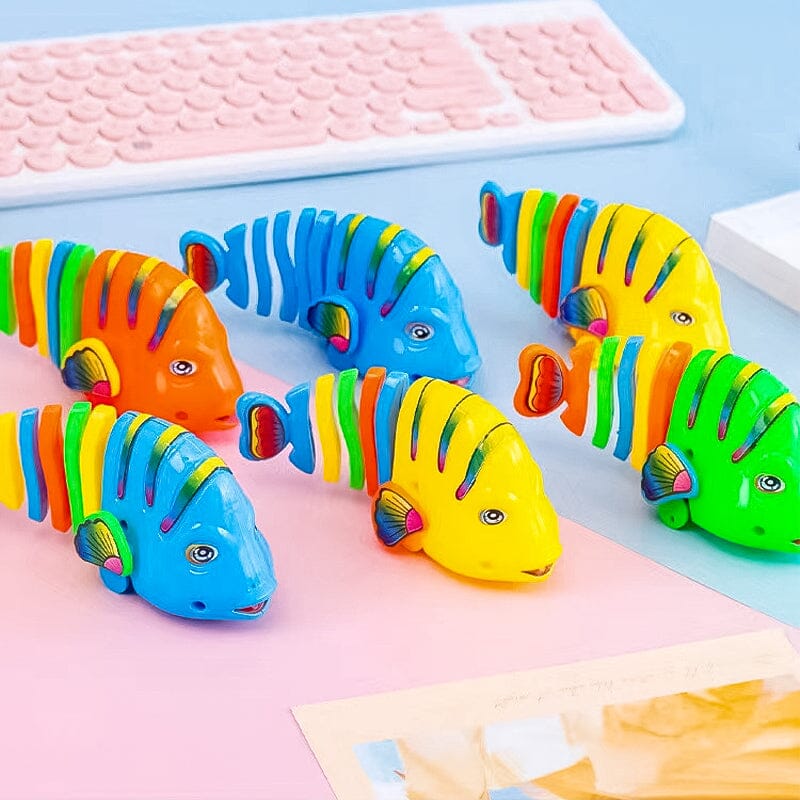Clockwork Swinging Cartoon Fish  Toys - Image 7