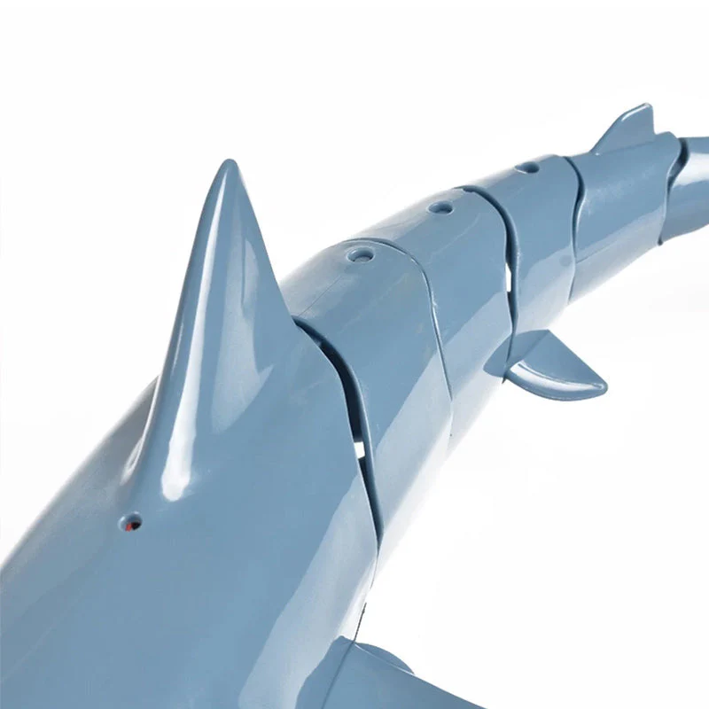 Newest Simulation Remote Control Shark Boat - Image 7