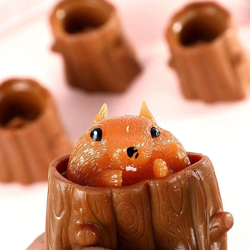 Squirrel cup decompression toy - Image 5