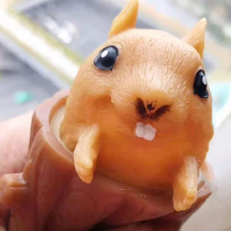 Squirrel cup decompression toy - Image 8